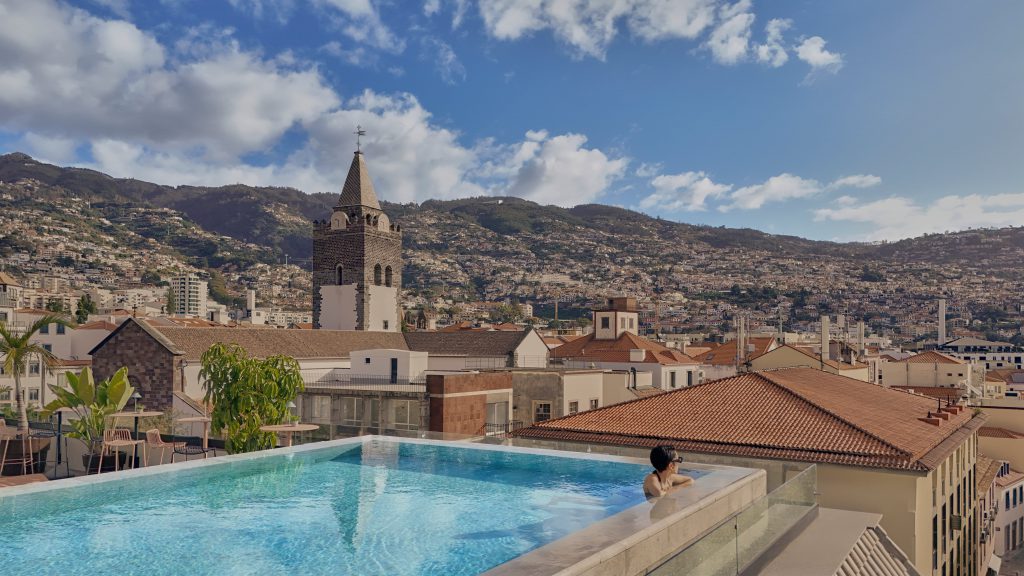 Alloggiare in un antico laboratorio di ricamo: la nuova vita lussuosa della fabbrica Oliveira Enmaderienses a Funchal
