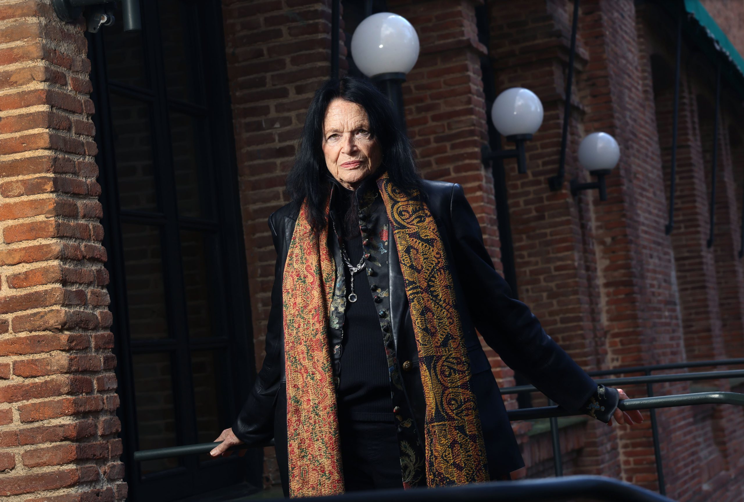 Anne Waldman, l'ultima poetessa della Beat Generation, e il suo messaggio di allarme poetico