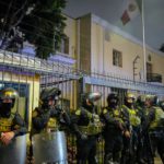 Sheinbaum avverte: l’assalto all’ambasciata messicana in Perù violerebbe le norme internazionali