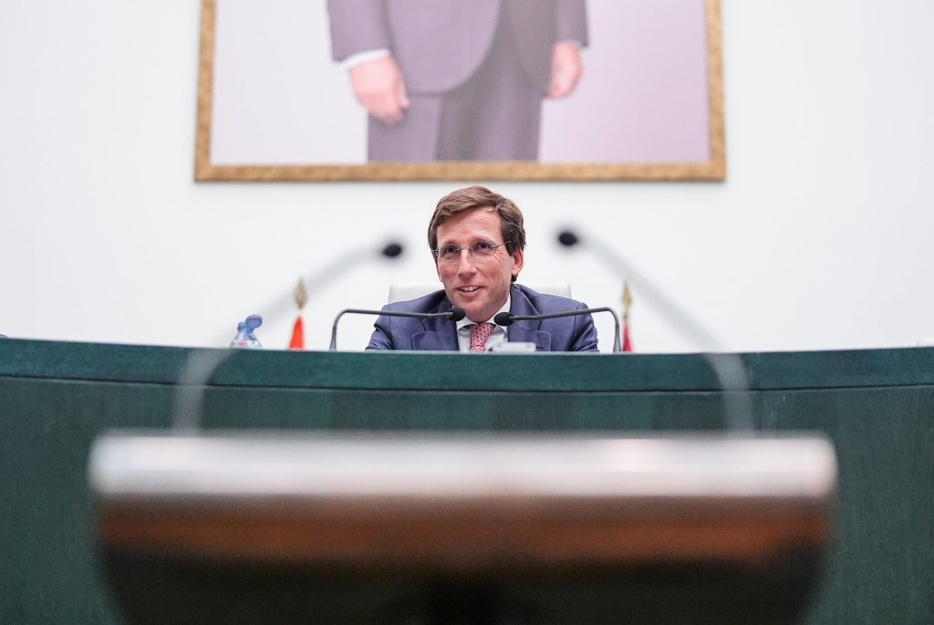 Stipendi dei sindaci in Spagna: differenze tra grandi città e piccoli comuni