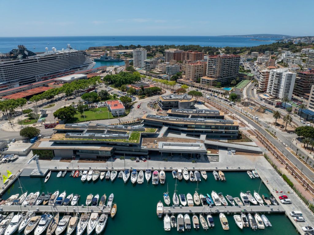 Il Club de Mar di Mallorca si apre: passerella, wellness e nuovi edifici per soci e visitatori