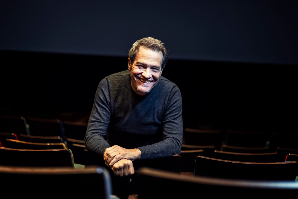 Pedro Mari Sánchez: una carriera poliedrica tra musica, teatro e televisione