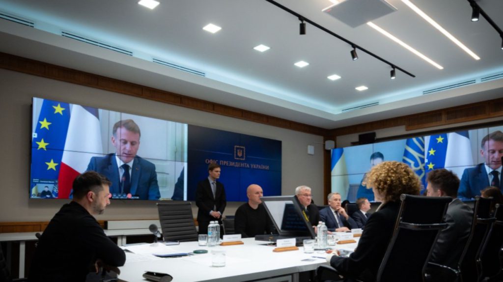 Zelenskyy si prepara a incontrare Trump con i leader europei per discutere il piano di pace