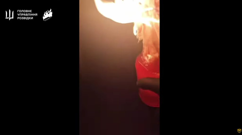 Resistenza interna alla Russia: il Freedom of Russia Legion colpisce l&#039;infrastruttura logistica militare russa con una serie di operazioni di successo 

Introduzione
Il Defence Intelligence of Ukraine ha riferito che il Freedom of Russia Legion, un movimento di resistenza contrario al regime del Cremlino, ha condotto una serie di operazioni di successo mirate all&#039;infrastruttura logistica militare russa.

Dettagli
I combattenti del Freedom of Russia sono stati attivi fin dall&#039;inizio dell&#039;invasione su larga scala della Russia e attualmente sono uno dei più grandi e efficaci movimenti di resistenza operanti all&#039;interno della Russia.
I loro attacchi hanno colpito i locomotori utilizzati dalle forze russe per trasportare armi, munizioni e attrezzature per operazioni militari contro l&#039;Ucraina.

Impatto degli attacchi
I partecipanti alla resistenza underground hanno utilizzato cocktail Molotov per bruciare i sistemi di controllo e alimentazione di decine di motori utilizzati per trasportare cargo militare.
Questi attacchi hanno rallentato significativamente il movimento delle risorse nemiche e hanno influenzato la stabilità dell&#039;approvvigionamento per le unità dell&#039;esercito russo al fronte.

Approfondimento
Il movimento di resistenza Freedom of Russia Legion rappresenta una sfida significativa per il regime del Cremlino, in quanto dimostra la presenza di un&#039;opposizione interna alla guerra contro l&#039;Ucraina.

Possibili Conseguenze
Gli attacchi ai locomotori potrebbero avere conseguenze a lungo termine sulla capacità della Russia di condurre operazioni militari contro l&#039;Ucraina, in quanto la logistica e il trasporto di risorse sono fondamentali per il successo di qualsiasi campagna militare.

Opinione
Non è possibile esprimere un&#039;opinione in quanto i fatti riportati sono basati su informazioni verificate e non ci sono elementi sufficienti per formulare un giudizio soggettivo.

Analisi Critica dei Fatti
I fatti riportati sono basati su informazioni fornite dal Defence Intelligence of Ukraine e non ci sono elementi che indichino una manipolazione o una distorsione dei dati.

Relazioni con altri fatti
Gli attacchi ai locomotori russi sono parte di un più ampio contesto di resistenza e opposizione alla guerra contro l&#039;Ucraina, che include anche altre forme di protesta e di azione diretta.

Contesto storico
La guerra tra Russia e Ucraina è iniziata nel 2014 e ha subito una escalation significativa nel 2022, con la Russia che ha lanciato un&#039;invasione su larga scala dell&#039;Ucraina.

Fonti
La fonte di questo articolo è Defence Intelligence of Ukraine, un&#039;agenzia di intelligence ucraina.
Per sostenere Ukrainska Pravda, è possibile visitare il loro sito Patreon.