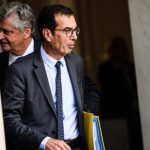 Il nuovo ministro del lavoro francese: sfide e opportunità per il governo nella gestione delle relazioni con i sindacati e le parti sociali
