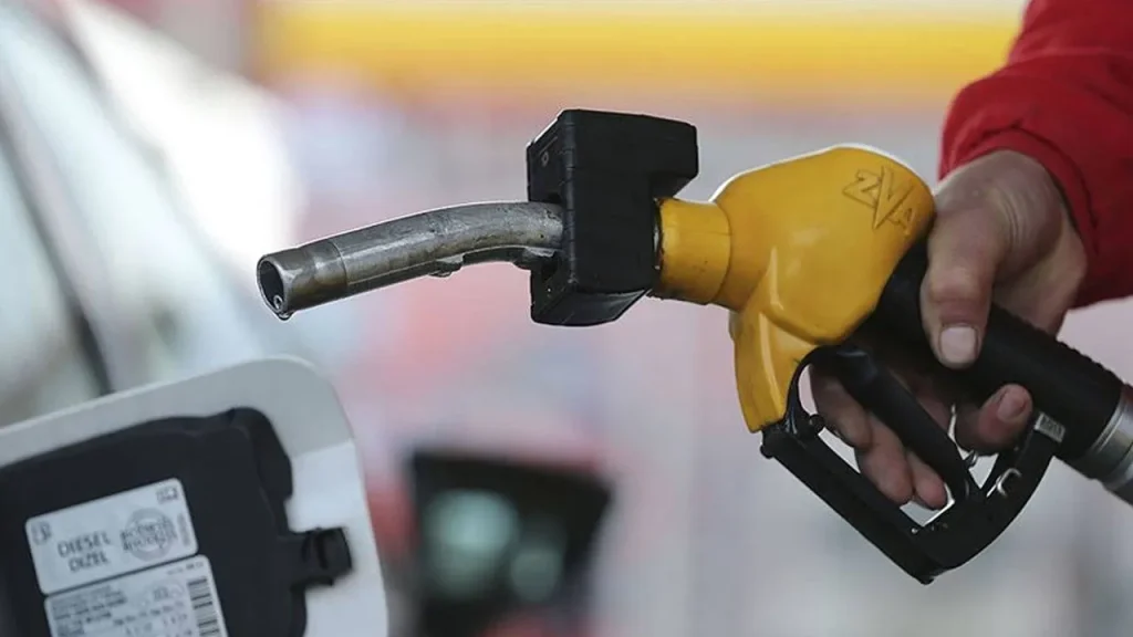Embargo statunitense sulle compagnie petrolifere russe provoca nuovo aumento del prezzo della benzina in Turchia