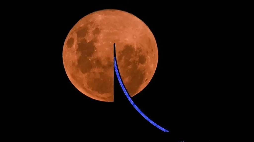 Tracce di ossido di ferro sulla Luna: prova di impatto di meteorite
