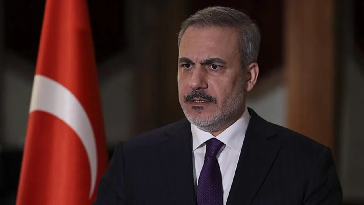 Turquia: il ministro degli Esteri si oppone al gioco dello SDG, considerandolo una minaccia per Siria e per sé