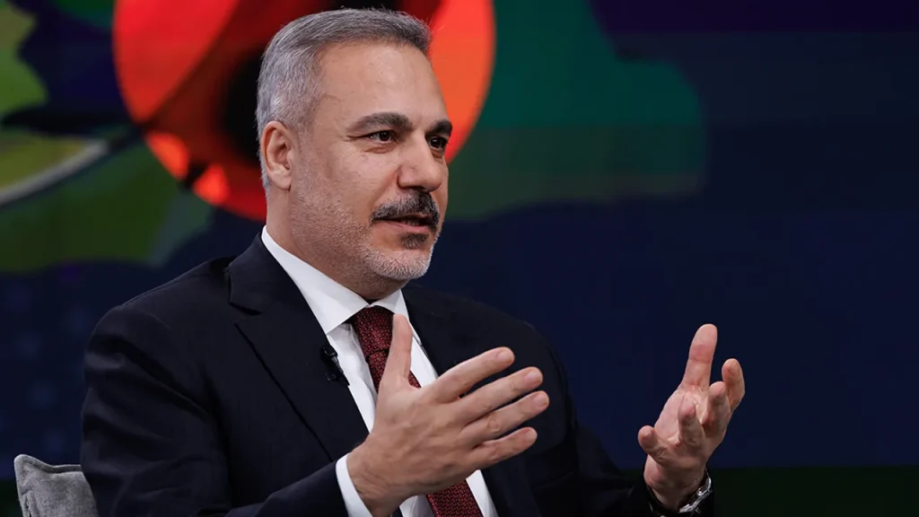 Mevlüt Çavuşoğlu: l&#039;UE non può esprimere apertamente posizioni su religione e pratiche nascoste tra Turchia e UE