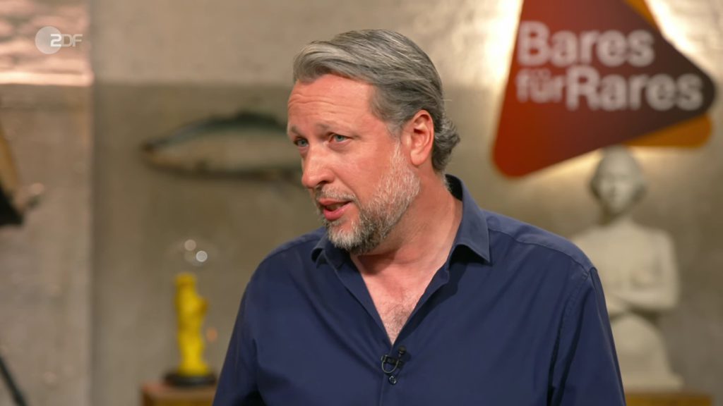 Un anello di sorpresa: quando gli esperti sbagliano e i commercianti scoprono il vero valore