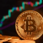 Bitcoin in forte calo: prezzo a 85.250 dollari, analisi delle cause