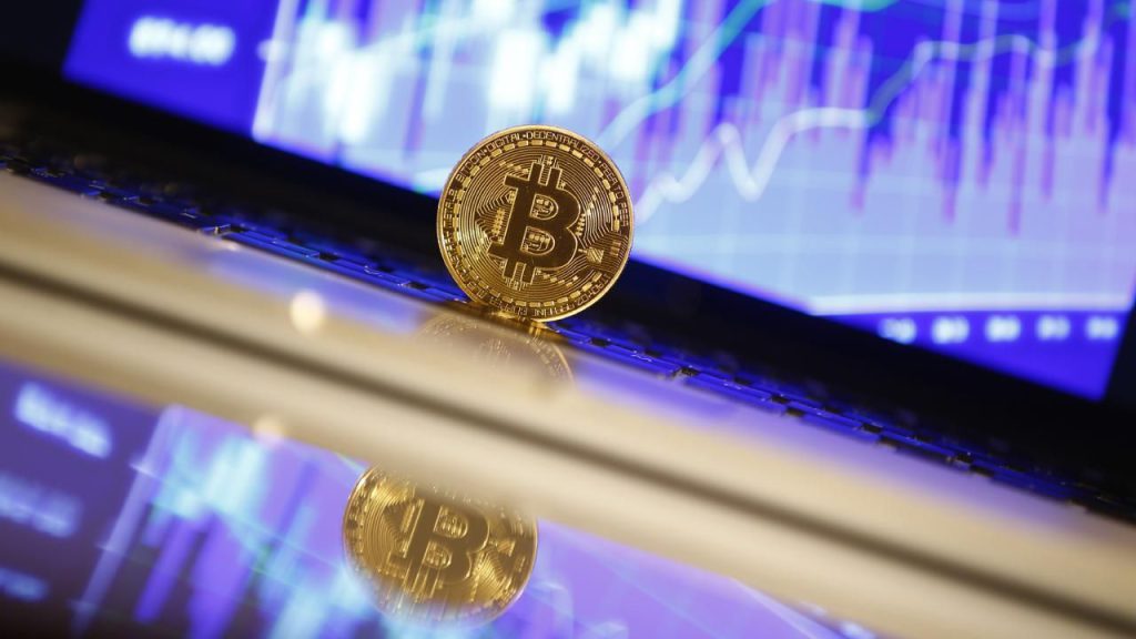 Previsioni sul prezzo del Bitcoin riviste al ribasso: cosa significa per il mercato delle criptovalute