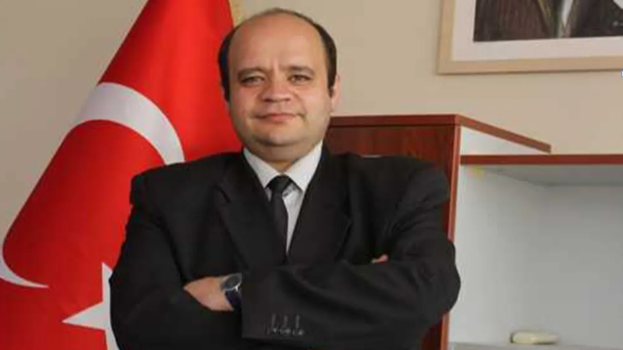 Presidente del Dipartimento di Economia dell'Università di Siirt trovato morto a casa sua