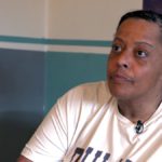 Jannie, beneficiaria del Bürgergeld, non riesce a emigrare negli Stati Uniti