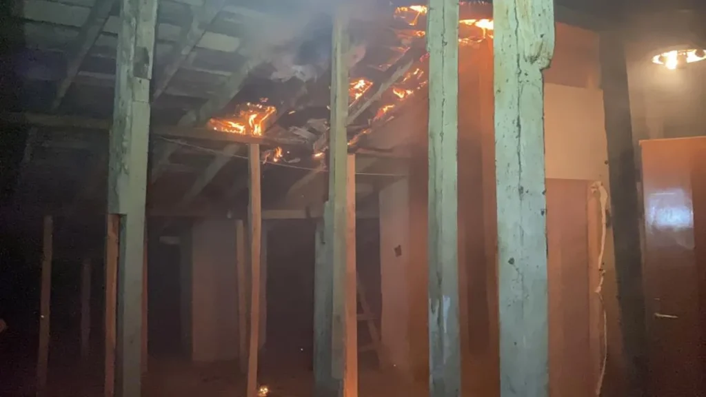 Sei incendi consecutivi in un edificio di Bursa: residenti sospettano un unico responsabile