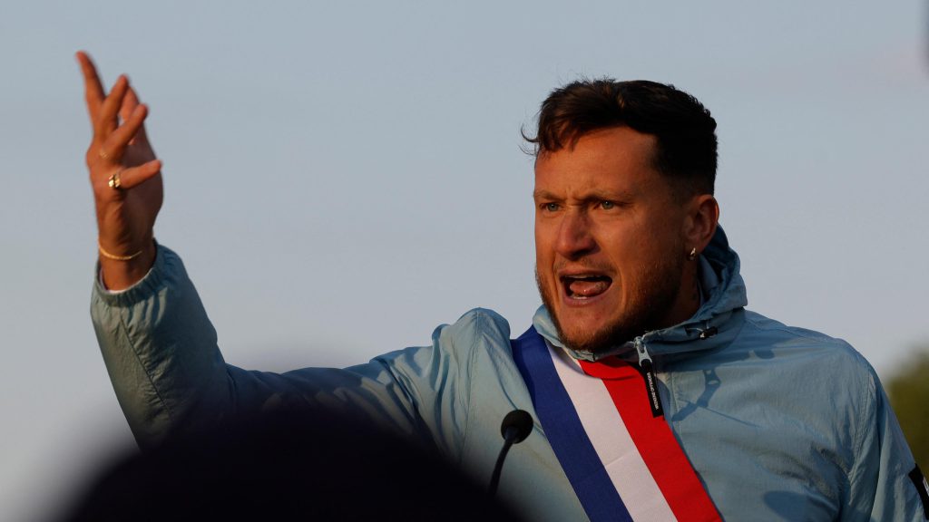 Farid Faryssy si ritira dalla France insoumise a Avignon dopo la nomina di un candidato per le elezioni comunali