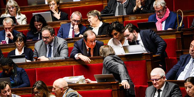 Deputati socialisti chiedono voto per il bilancio 2026, ricordando il 49.3