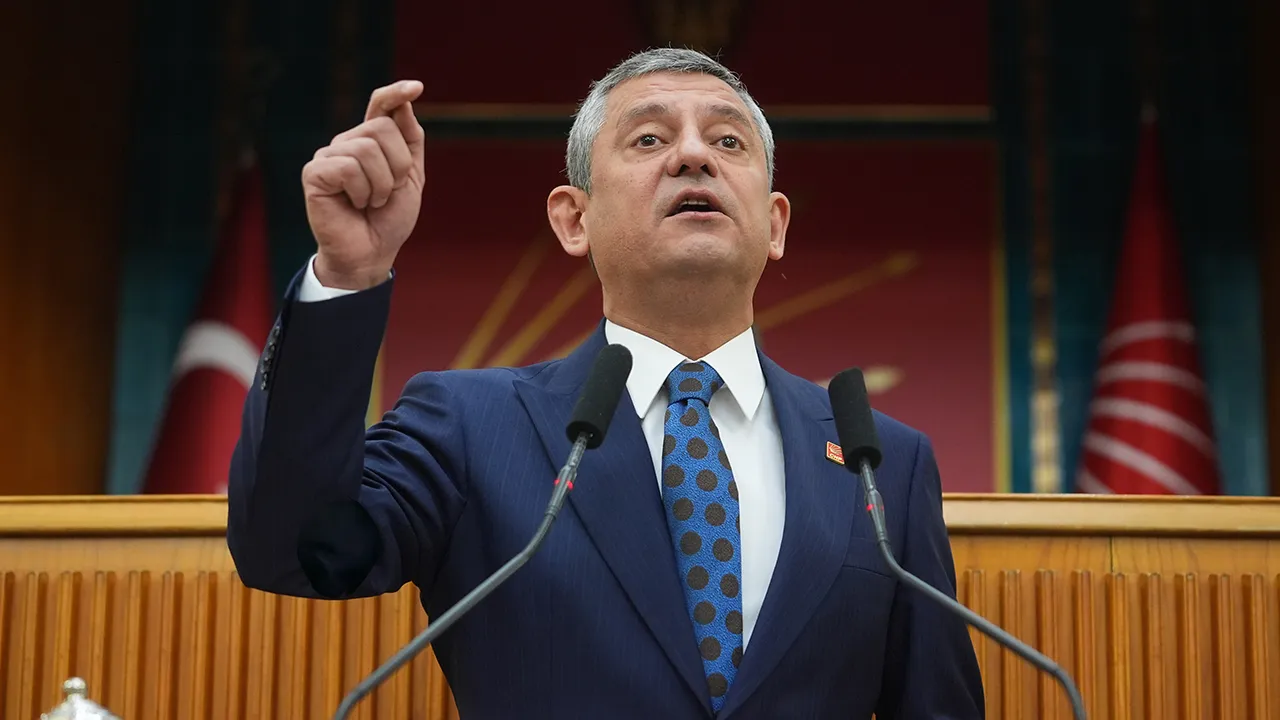 Voto sul viaggio a Imralı: decisione divisa all'interno del Comitato del CHP