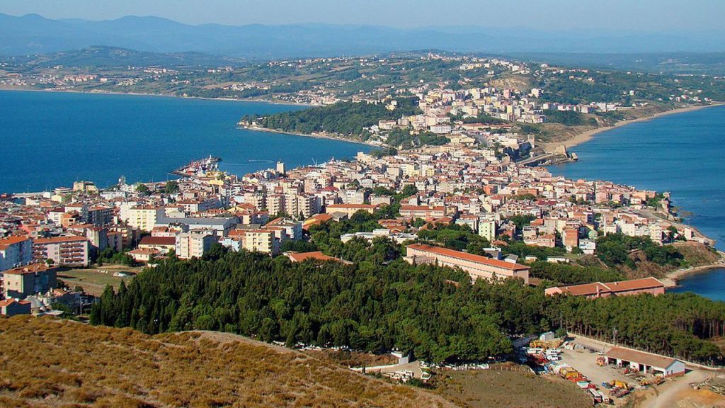 Irregolarità amministrative e finanziarie nella municipalità di Sinop: la Corte dei Conti turca scopre violazioni della legge e inefficacia del sistema di controllo interno