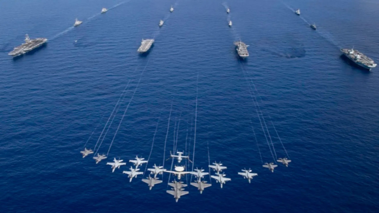 Cina: drone che imita l'Eurofighter britannico osservato nelle acque di Hainan