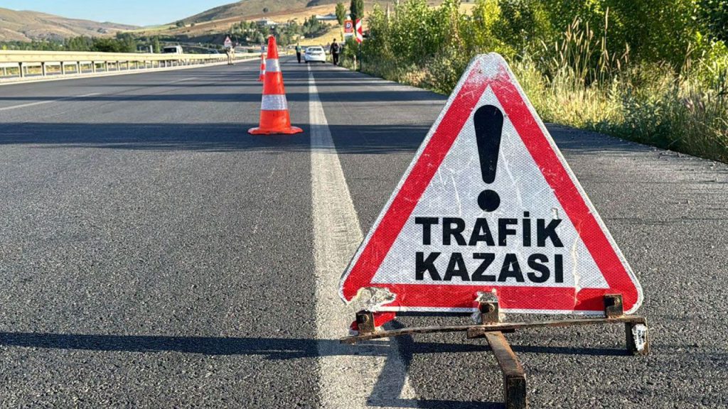 Incidente stradale a Çorum: una persona morta e quattro ferite in una collisione tra due automobili