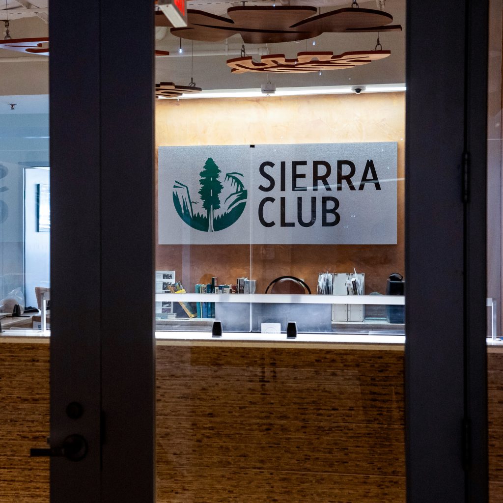 Il Sierra Club tra cambiamento climatico e giustizia sociale: una sfida per l&#039;ambiente e la società