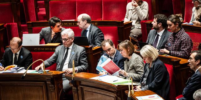 Riforma delle ARS: il governo francese intende delegare funzioni ai dipartimenti