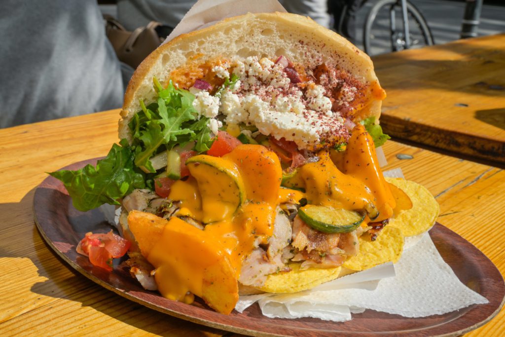 Nuovo negozio di döner a Gelsenkirchen gestito da una figura locale nota