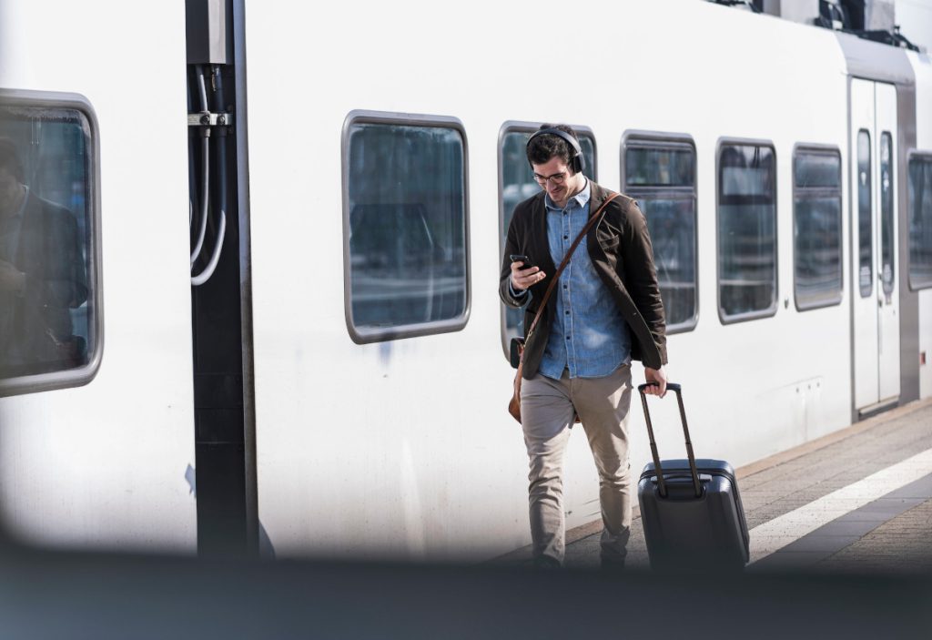 Cambiamenti Epocali nei Trasporti Pubblici della Renania Settentrionale-Vestfalia: Impatto sulla Vita Quotidiana dei Cittadini