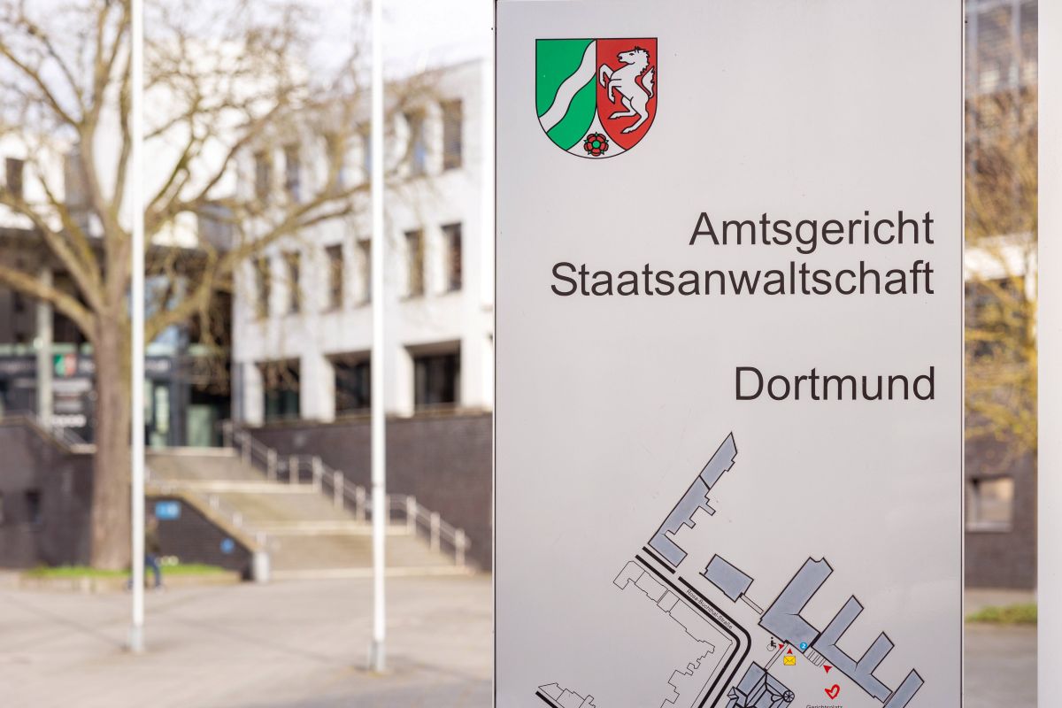 Omicidio non prescritto: indagini del procuratore di Dortmund su un centenario