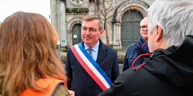 Sindaco di Verdun, Samuel Hazard, vieta la messa di omaggio al maresciallo Pétain