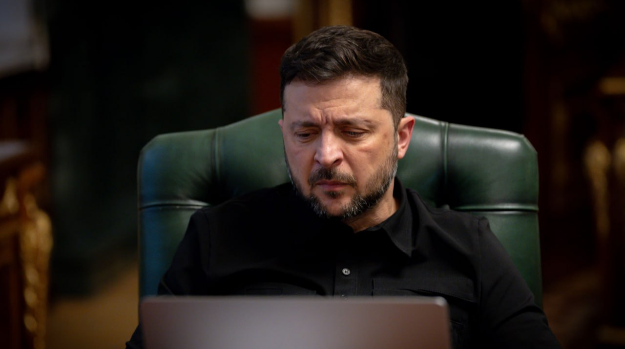 Zelenskyy discute con l'UE il piano di pace proposto dagli Stati Uniti