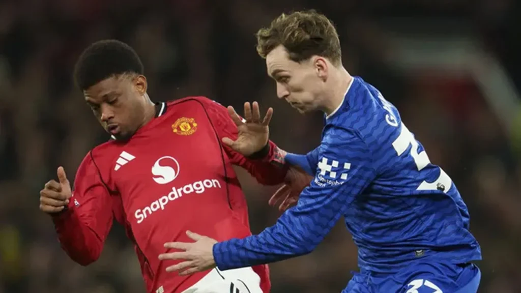 Everton vince 1-0 a Old Trafford contro Manchester United con dieci giocatori