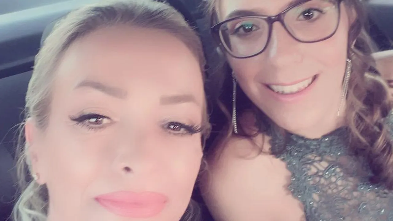 Funda Ayata: 16 anni di sopravvivenza dopo il cancro al pancreas e la sua nuova vita con la figlia