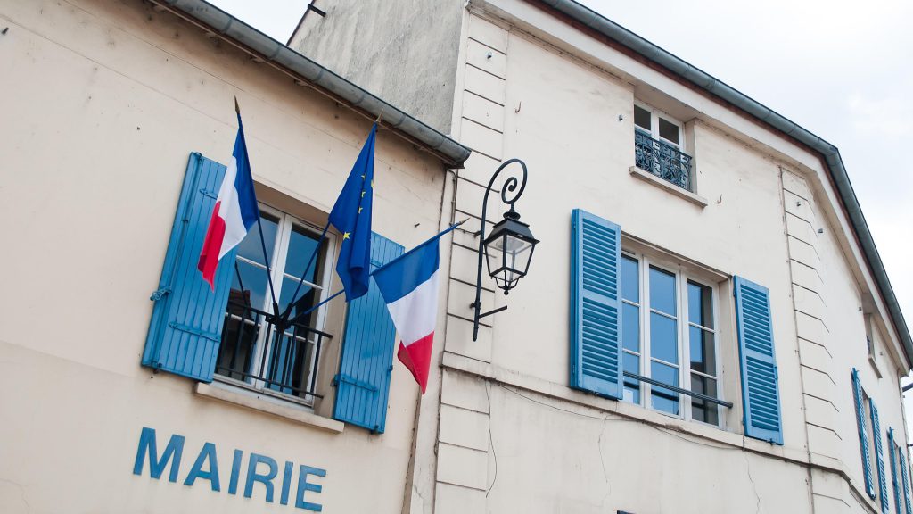 Elezione in ombra: come la politica nazionale sta oscurando le questioni locali