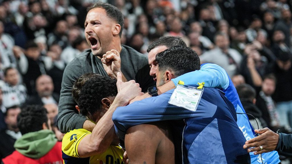 Tedesco commenta la vittoria del Fenerbahçe contro il Beşiktaş: &quot;Non mi interessano le dichiarazioni dei rivali&quot;