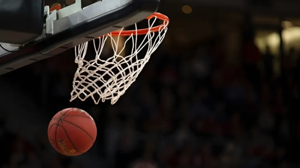 NBA e FIBA puntano su storie di “cappelli di fata” in Europa, esempio Leicester City