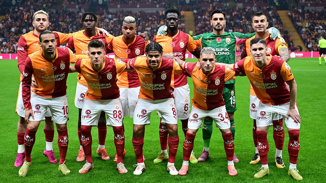 Galatasaray: Roland Sallai espulso e sanzionato, escluderà il derby contro Fenerbahçe