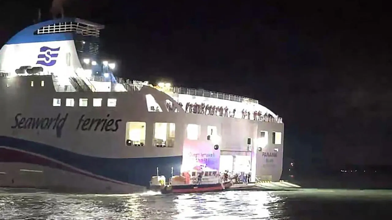 Traghetto sudcoreano si schiantò a terra: 267 salvati, capitano e membro dell'equipaggio arrestati