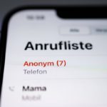 Attenzione alle truffe telefoniche: come riconoscere e proteggersi dai numeri sconosciuti