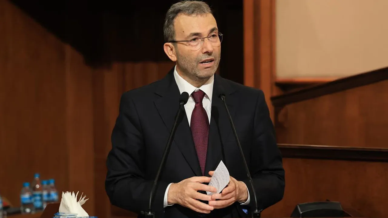 Sindaco di Pendik denuncia corruzione, ma membro CHP chiude il microfono al Consiglio della Municipalità Metropolitane di Istanbul