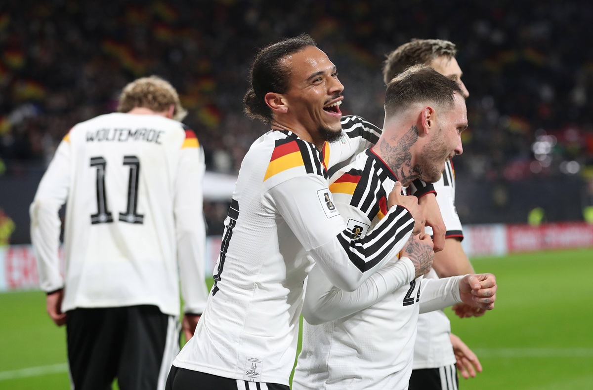 Gesto deciso della nazionale tedesca contro la Slovacchia: reazione entusiasta dei tifosi