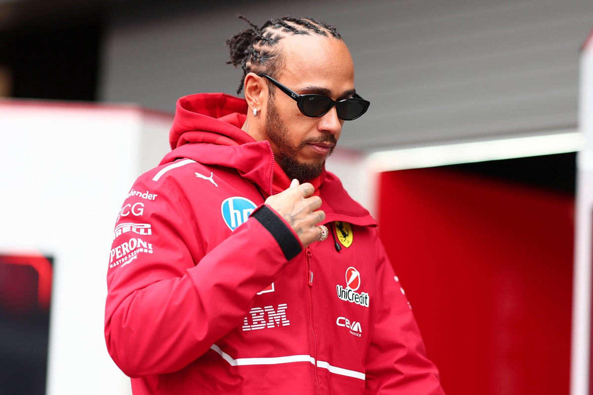 Lewis Hamilton si trasferisce alla Ferrari, ma la collaborazione non porta risultati