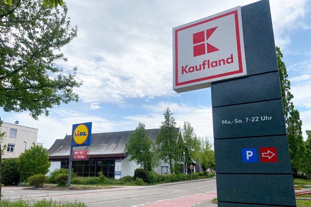 Kunden von Kaufland, Lidl und Co. trifft an der Kasse der Schlag – jetzt erfahren sie es