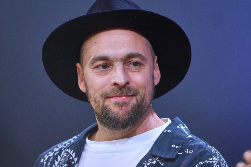 Max Mutzke condivide la sua storia personale più dolorosa: un atto di coraggio e sensibilità che ispira solidarietà e comprensione