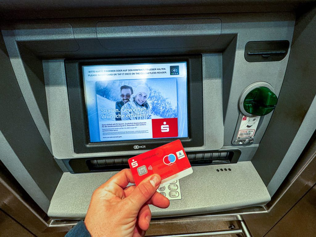 Malfunzionamento degli sportelli automatici delle Sparkassen in Nord Reno-Westfalia: cause, conseguenze e necessità di intervento