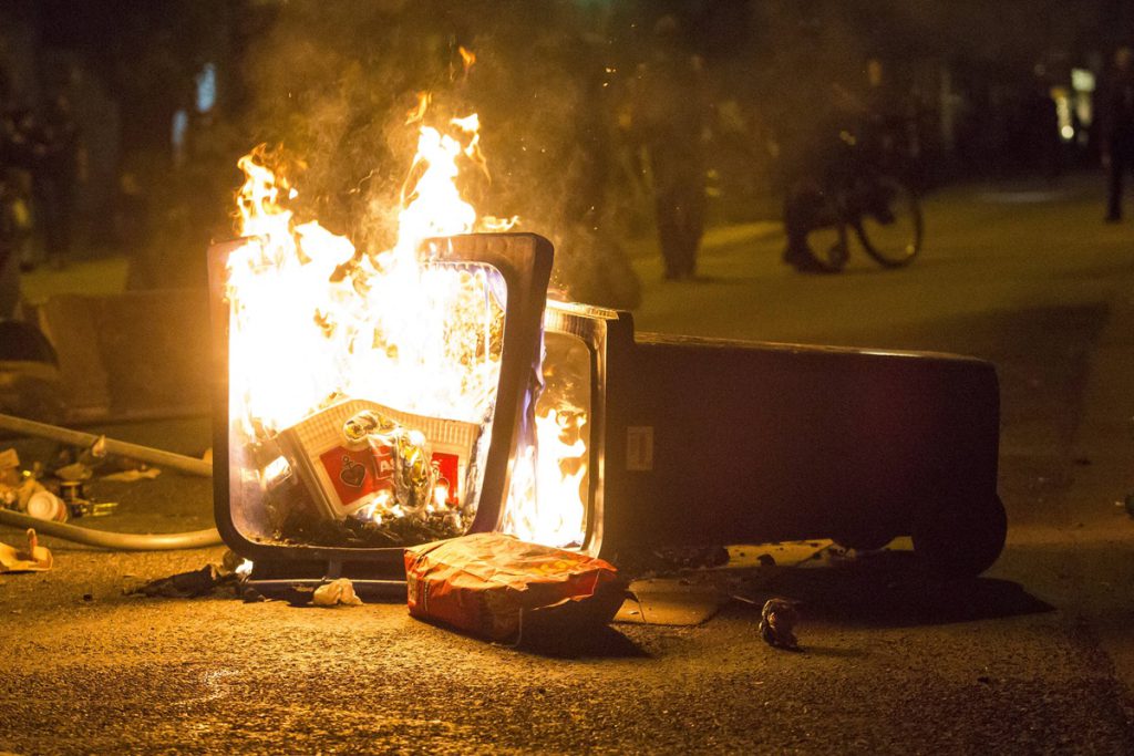 Incendi misteriosi a Essen: la polizia indaga per scoprire l&#039;autore dei nove roghi