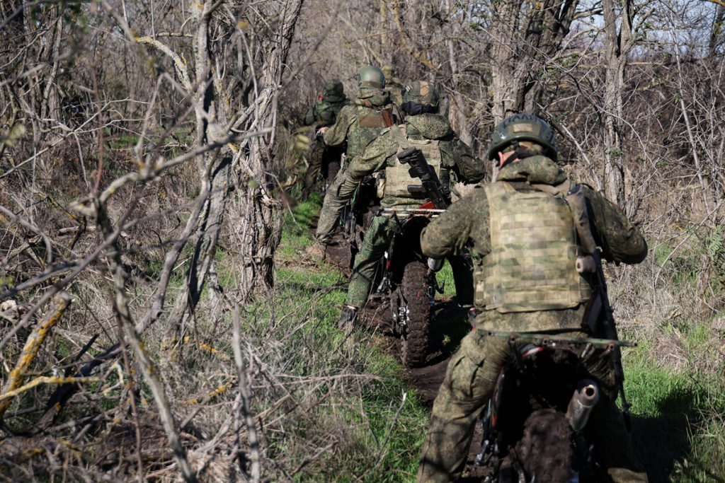 Un giovane russo costretto a fuggire dalla guerra di Putin: la storia di un&#039;esodo senza fine