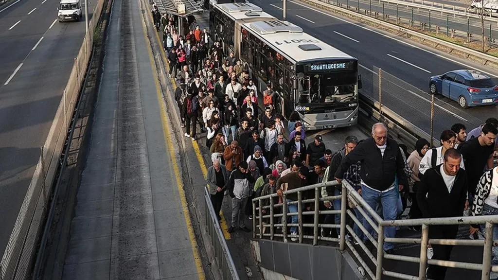 Istanbul: una nuova rotta per i metrobüs durante gli eventi speciali