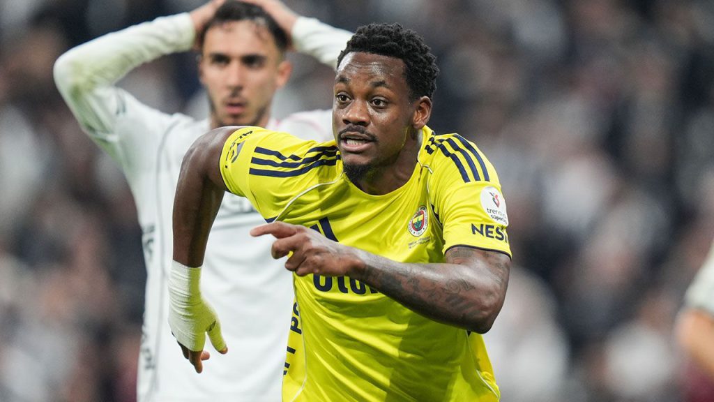 Gesto di generosità del giocatore del Fenerbahçe Jhon Duran: dona il premio di vittoria all&#039;Accademia della squadra